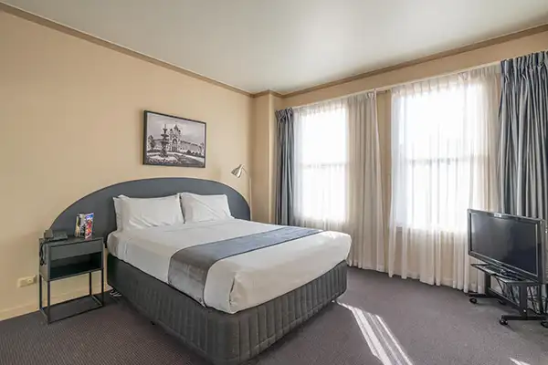 Clocktower Apartment Hotel Melbourne Budget Two Bedroom Bedroom